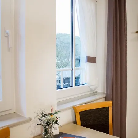 Gaestehaus Kiebel 招待所 鲁斯尼希