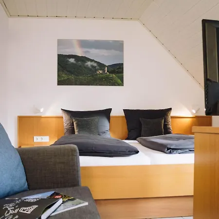 Gaestehaus Kiebel 招待所 鲁斯尼希