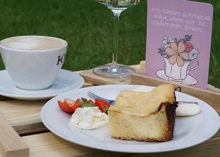 招待所 Gaestehaus Kiebel 3*